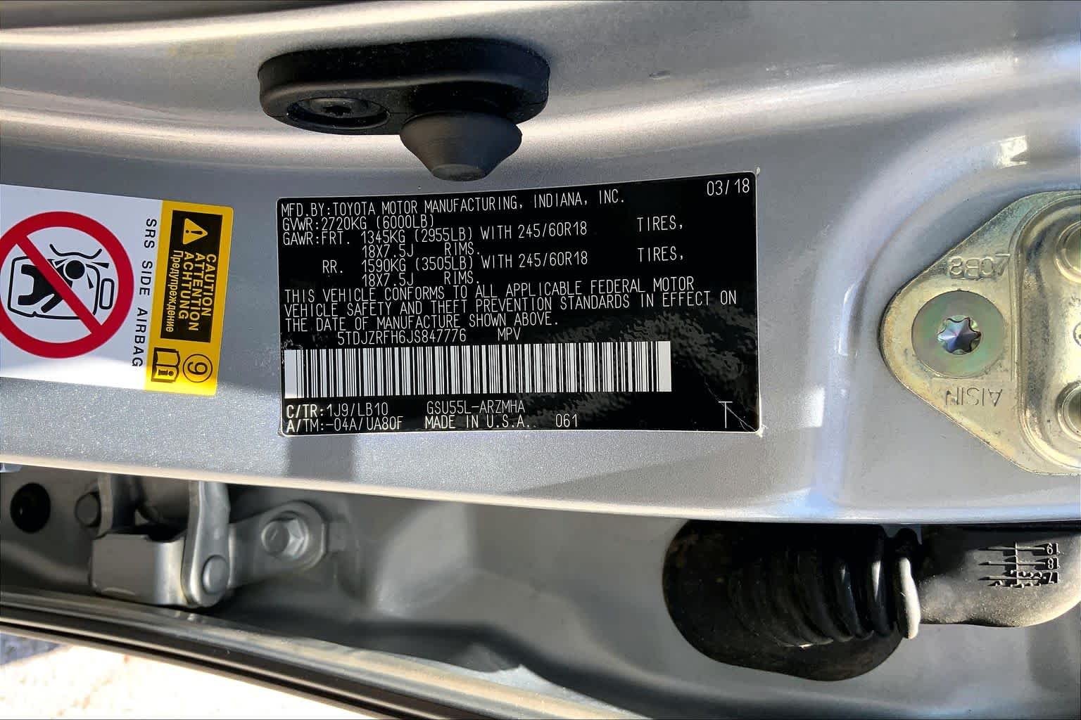 Used 2018 Celestial Silver Metallic Toyota XLE image 35