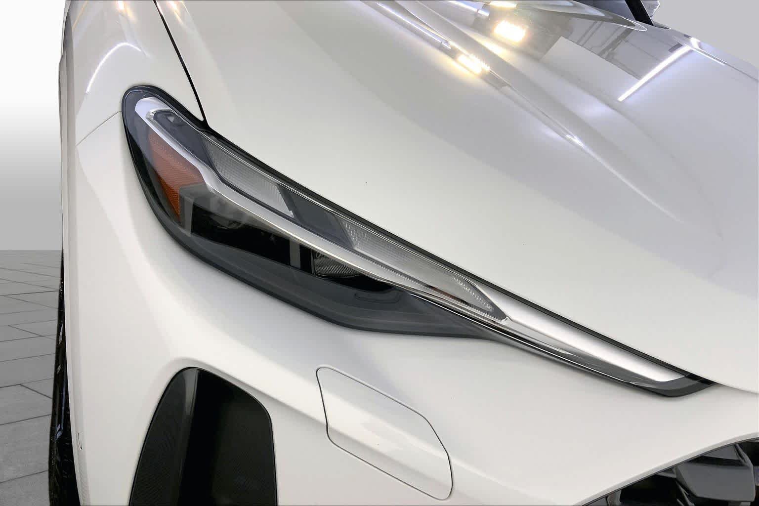 Used 2025 Arkona White Audi Premium image 27