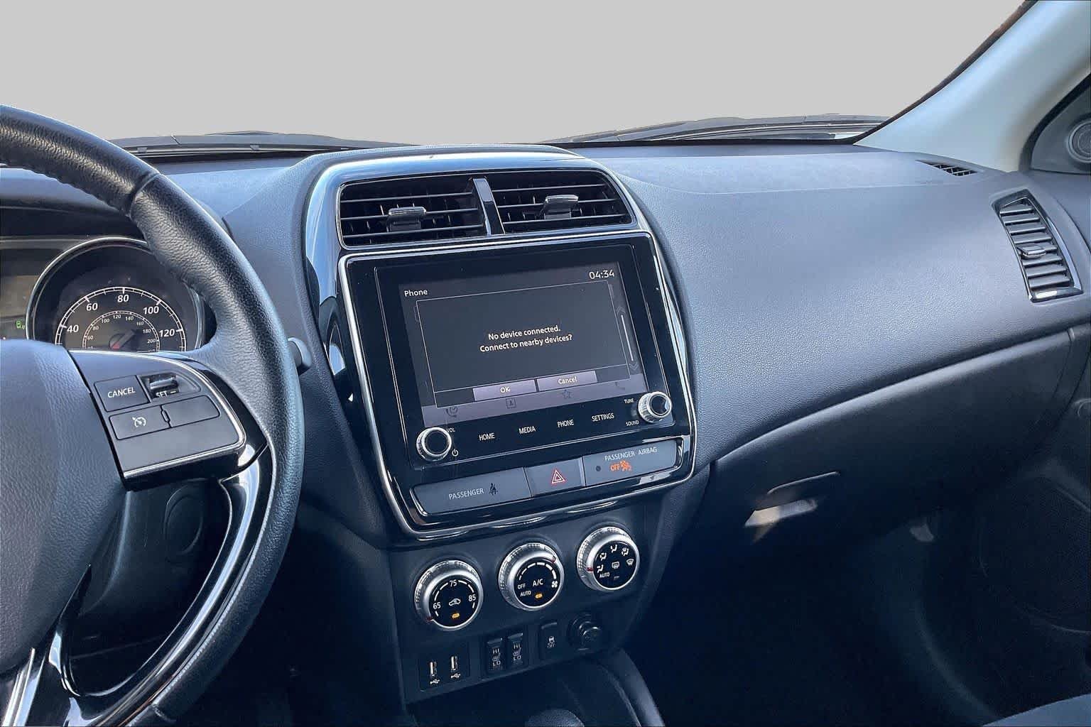 Used 2024 Mercury Gray Metallic Mitsubishi SE image 7