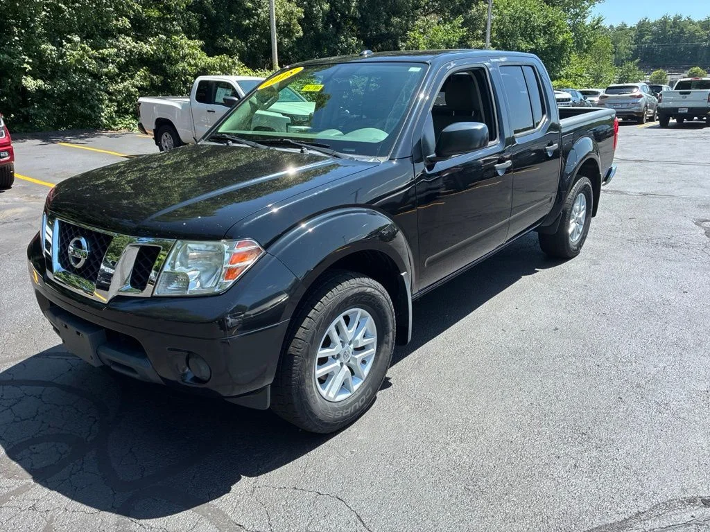 Used 2018 Black Nissan SV image 3