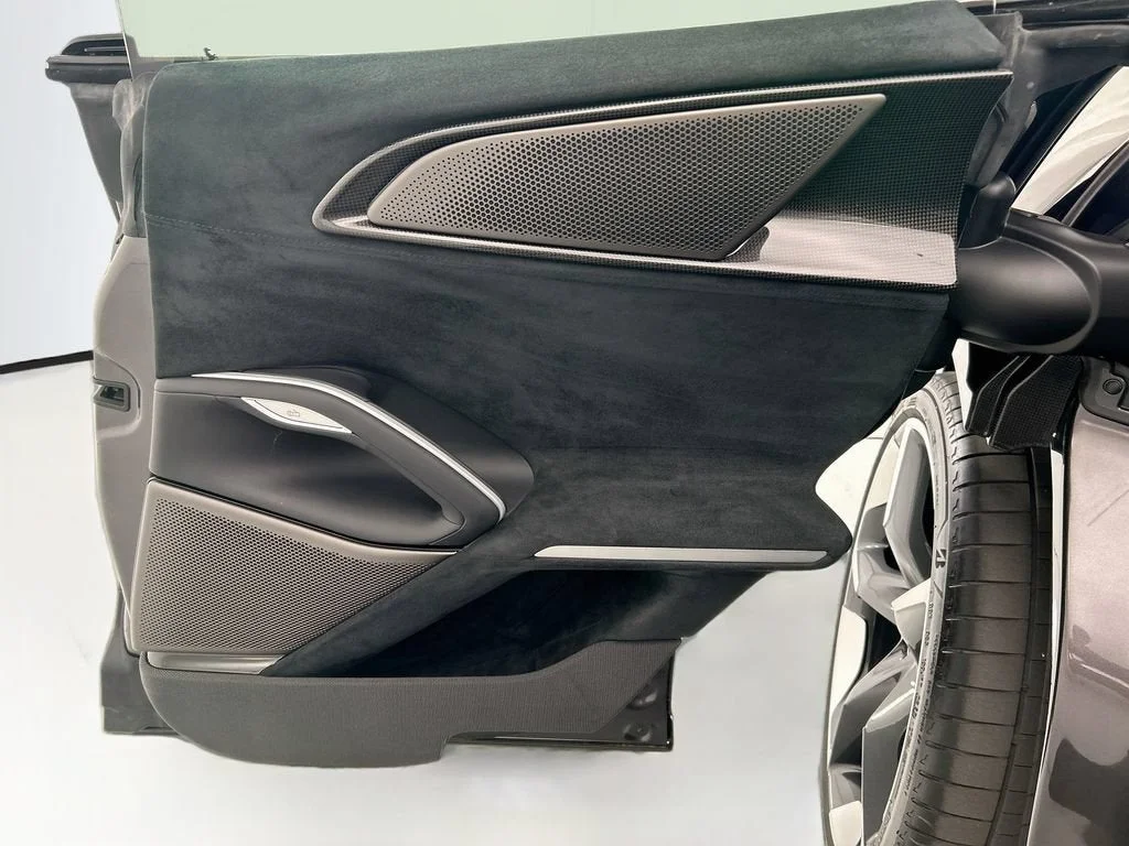 Used 2025 Extra Sample Ferrari Tailor Made image 25