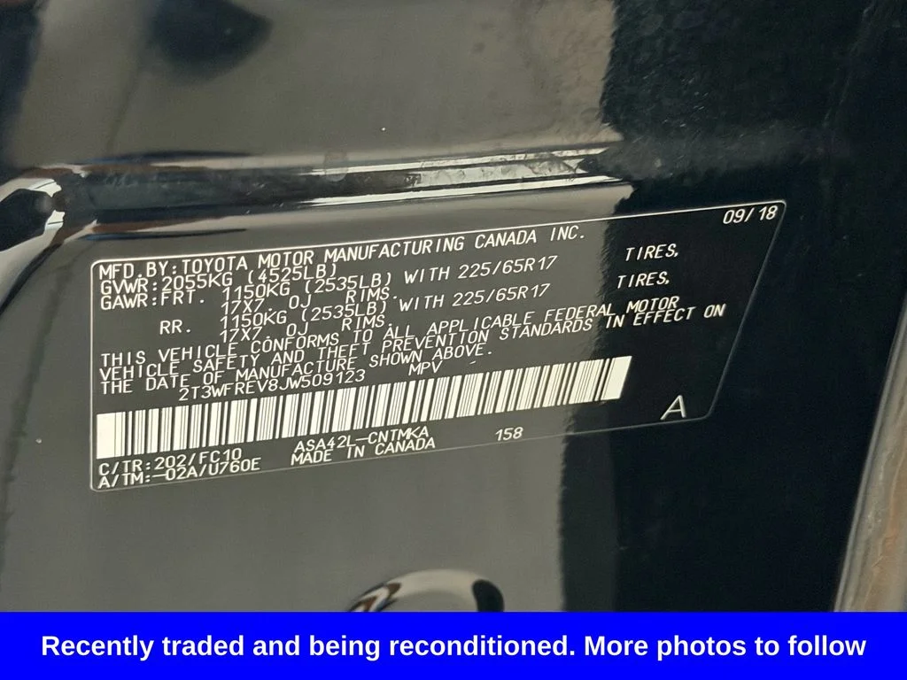 Used 2018 Black Toyota XLE image 18