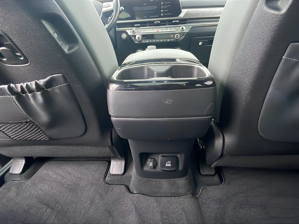 Used 2023 Black Kia SX-Prestige X-Pro image 18