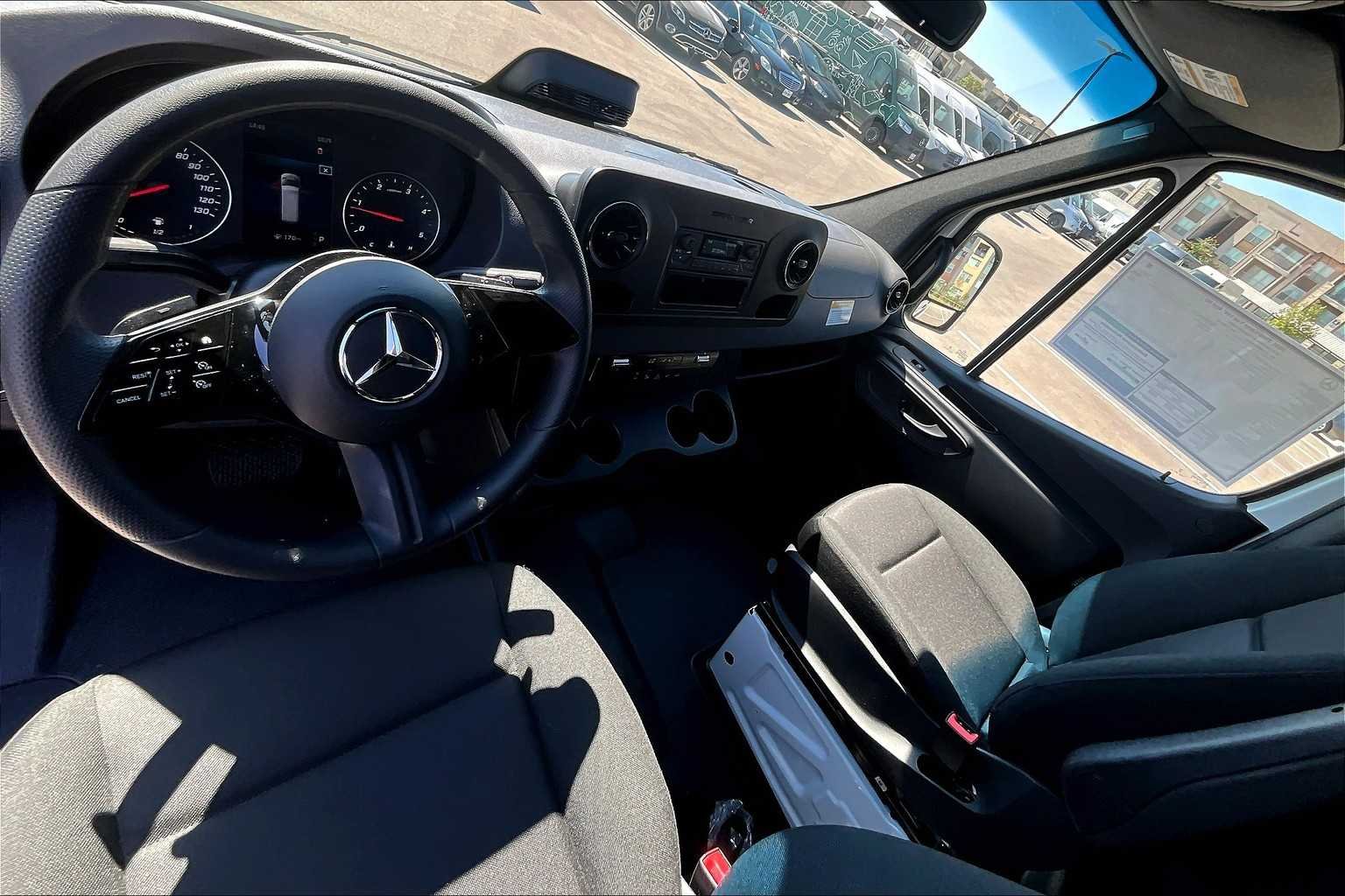 New 2026 Arctic White Mercedes-Benz  image 10