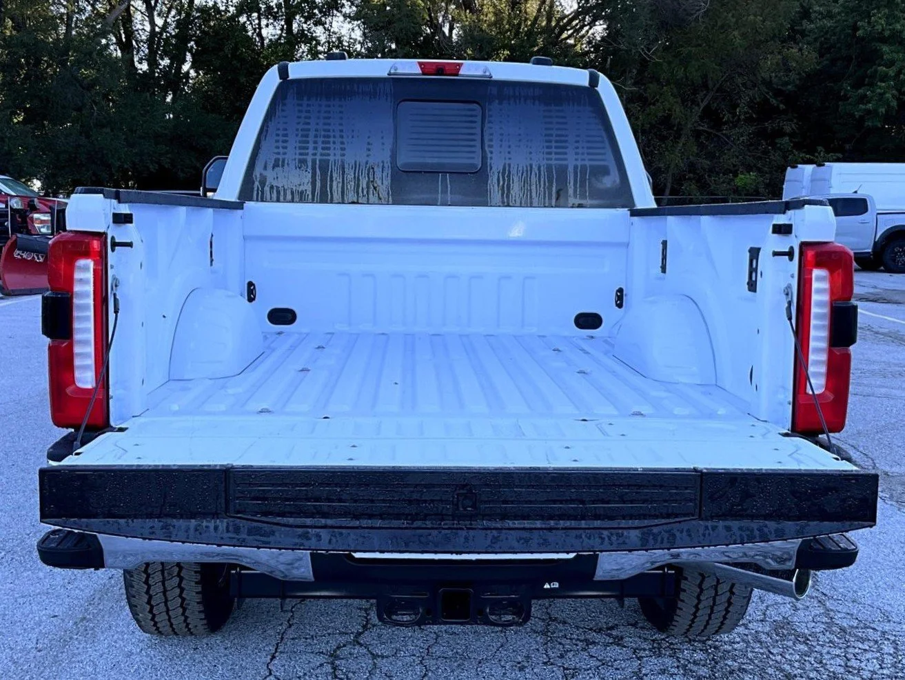New 2027 White Ford Lariat image 10