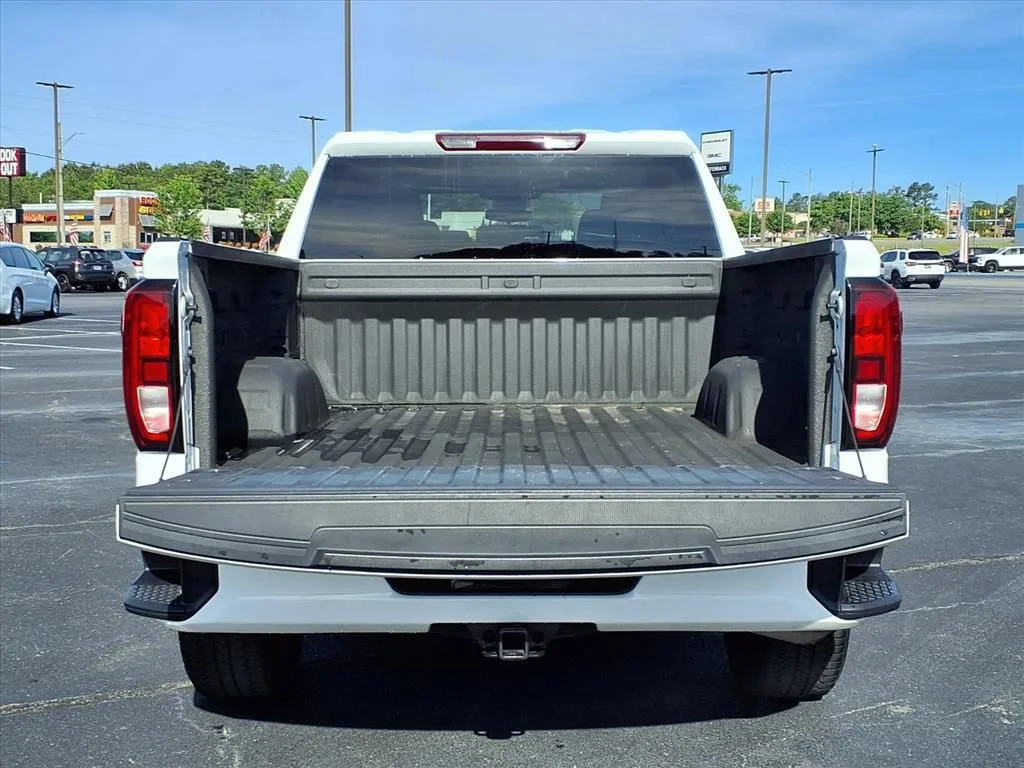 Used 2024 Summit White GMC Elevation image 21