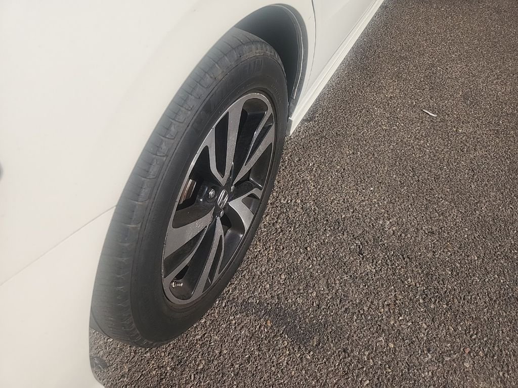 Used 2018 White Honda Elite image 15