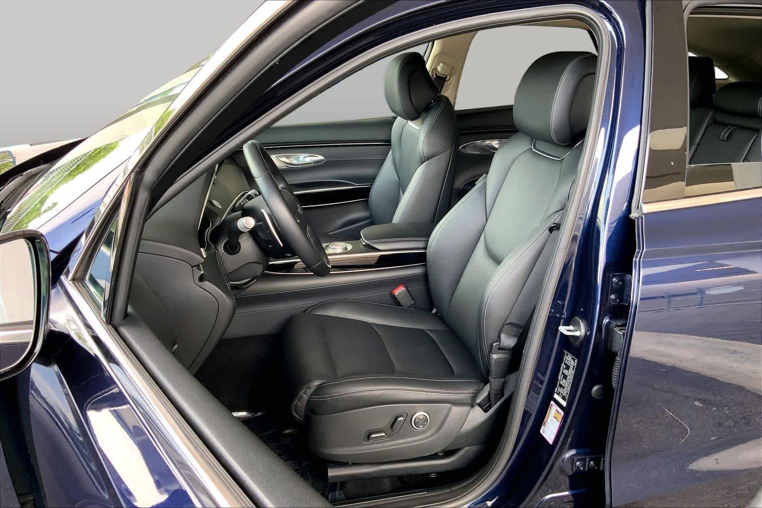 Pre-Owned 2025 Genesis GV70 2.5T