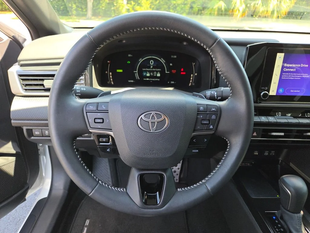 Certified Used 2025 White Toyota SE image 29