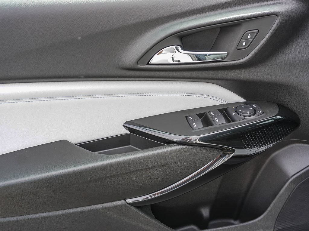 New 2026 Summit White Chevrolet LT image 18
