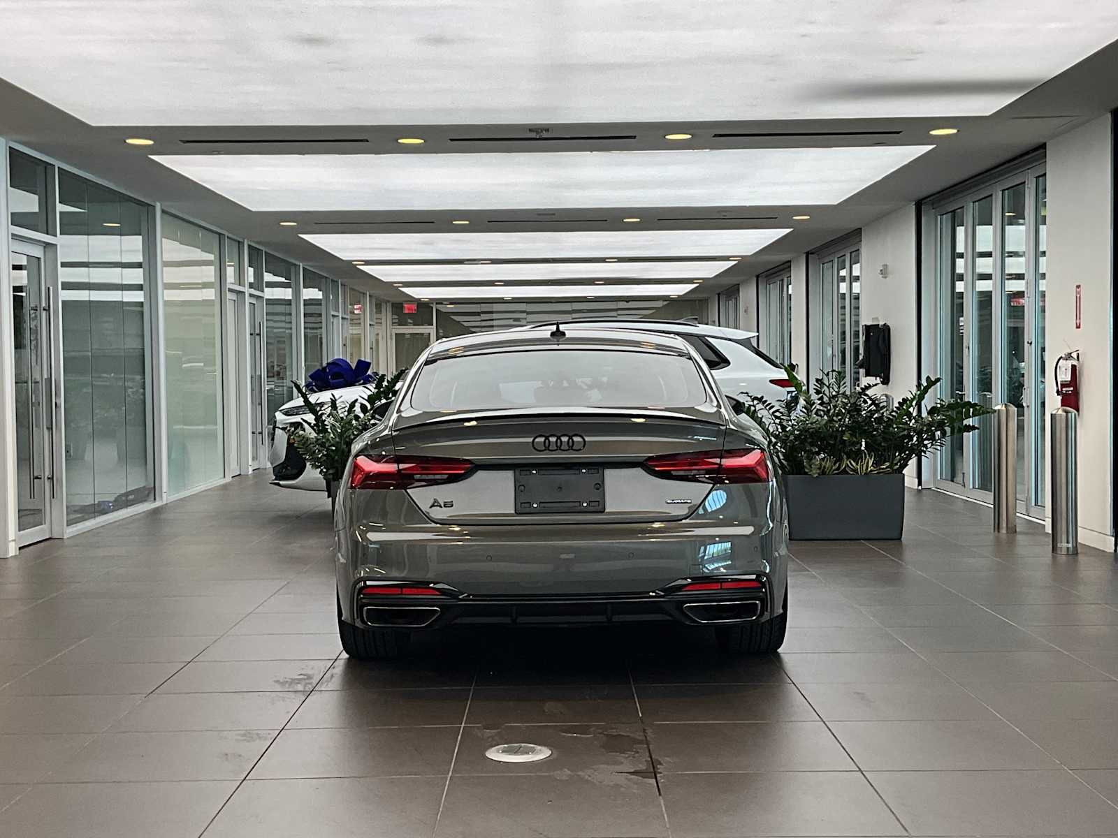 Used 2023 Daytona Gray Pearl Effect Audi S line Premium Plus image 7