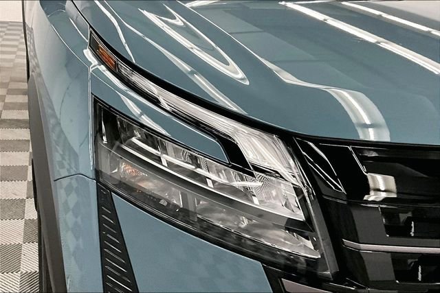 New 2026 Baltic Teal Nissan Platinum image 14