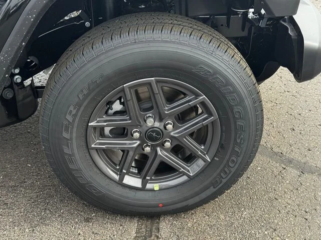 New 2026 Black Clear-Coat Exterior Paint Jeep Sport S image 9