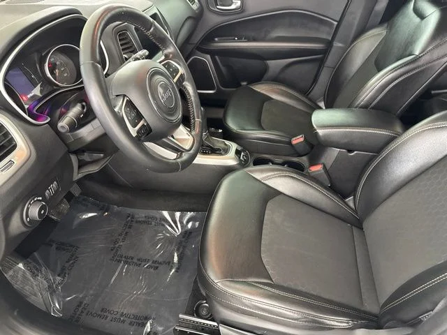 Used 2020 White Jeep Latitude image 20