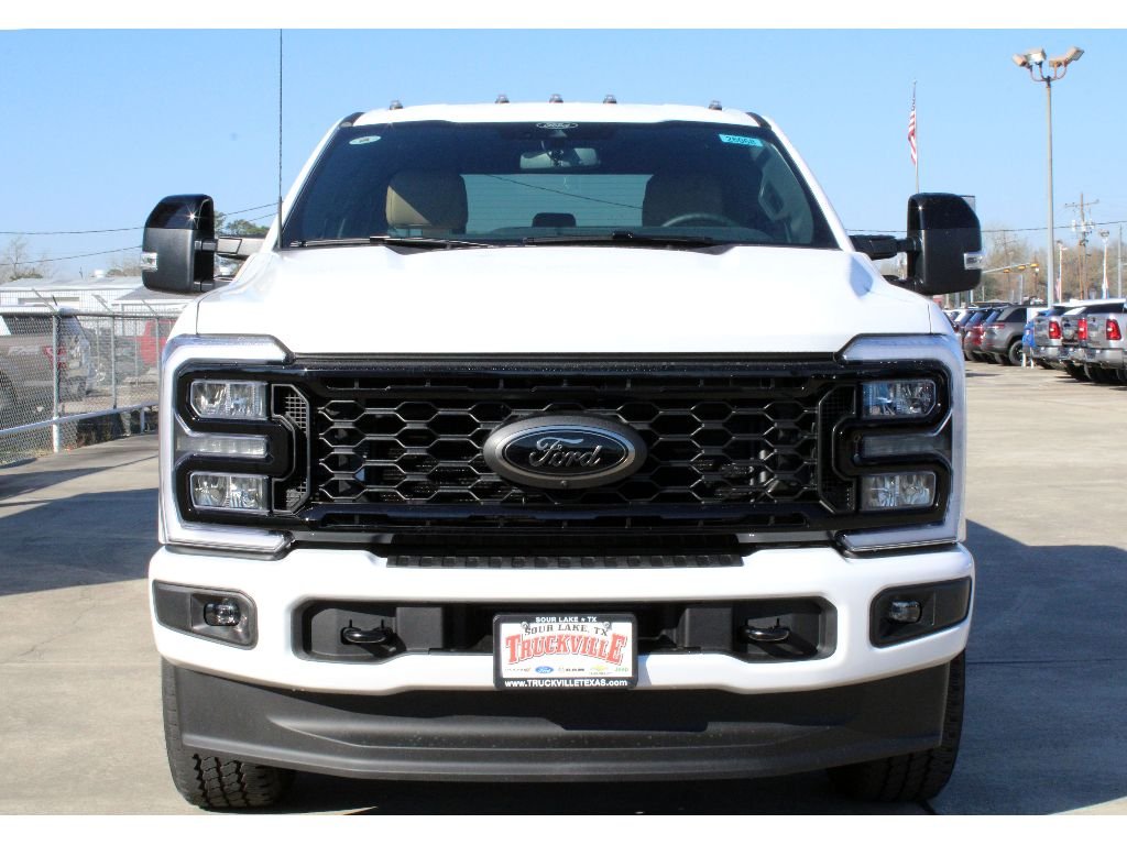 New 2026 Oxford White Ford LARIAT image 31