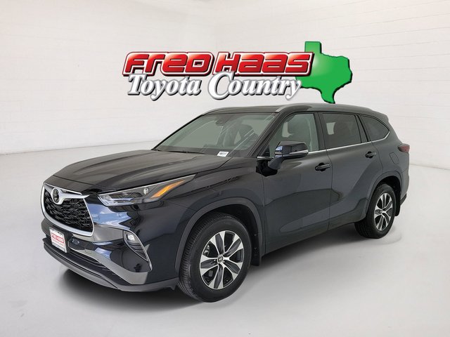 Pre-Owned 2026 Toyota Highlander XLE