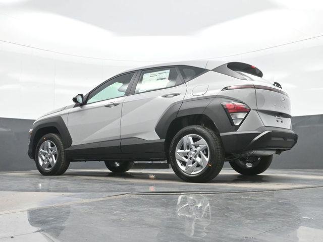 New 2027 Gray Hyundai SE AWD image 19