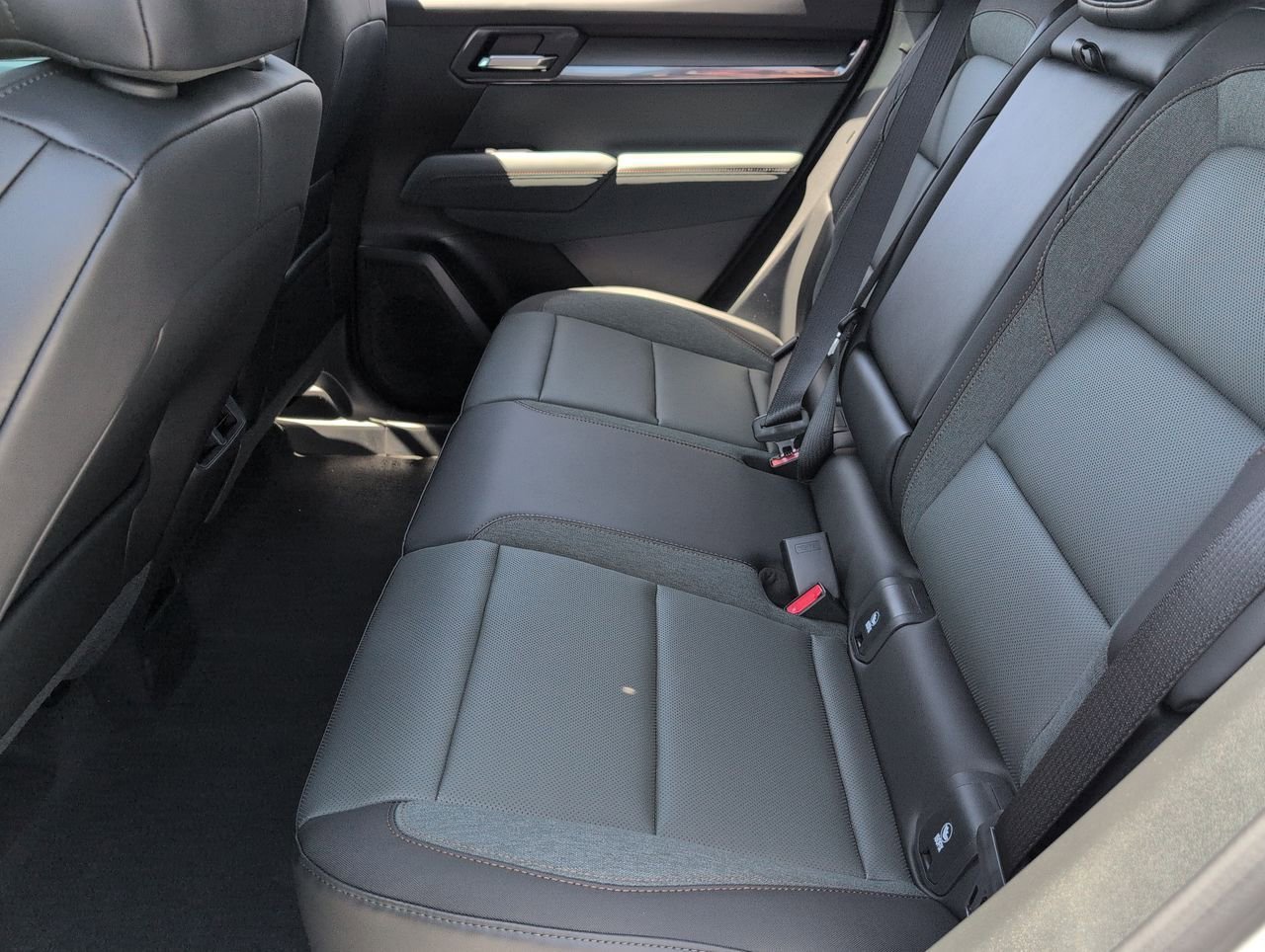 2026 GMC Terrain AT4 - Photo 23