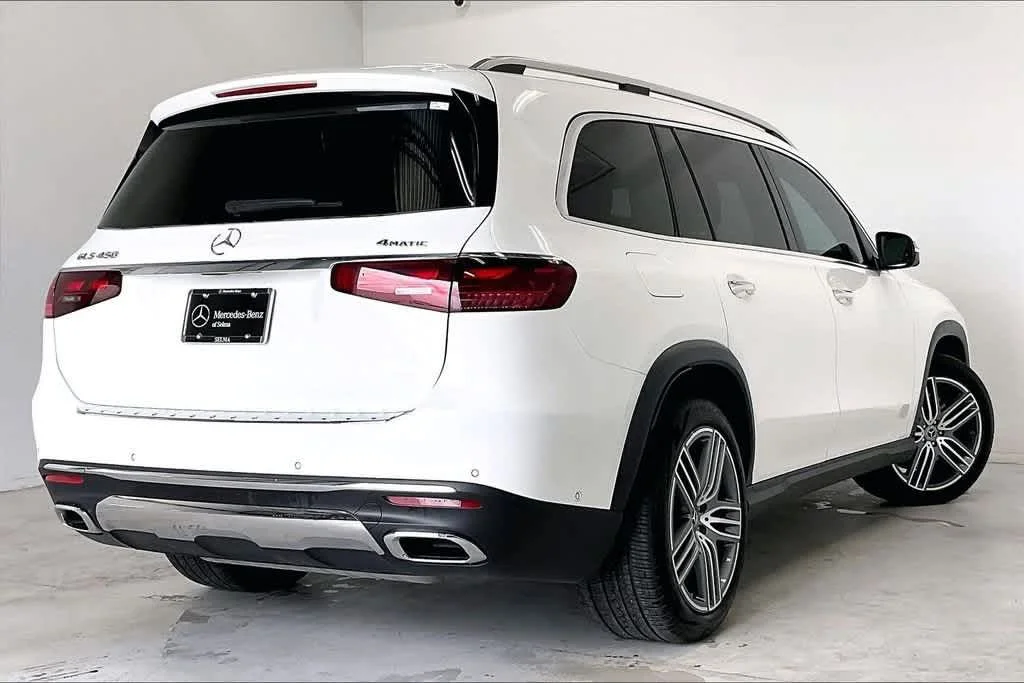 Certified Used 2026 Polar White Mercedes-Benz GLS 450 image 12