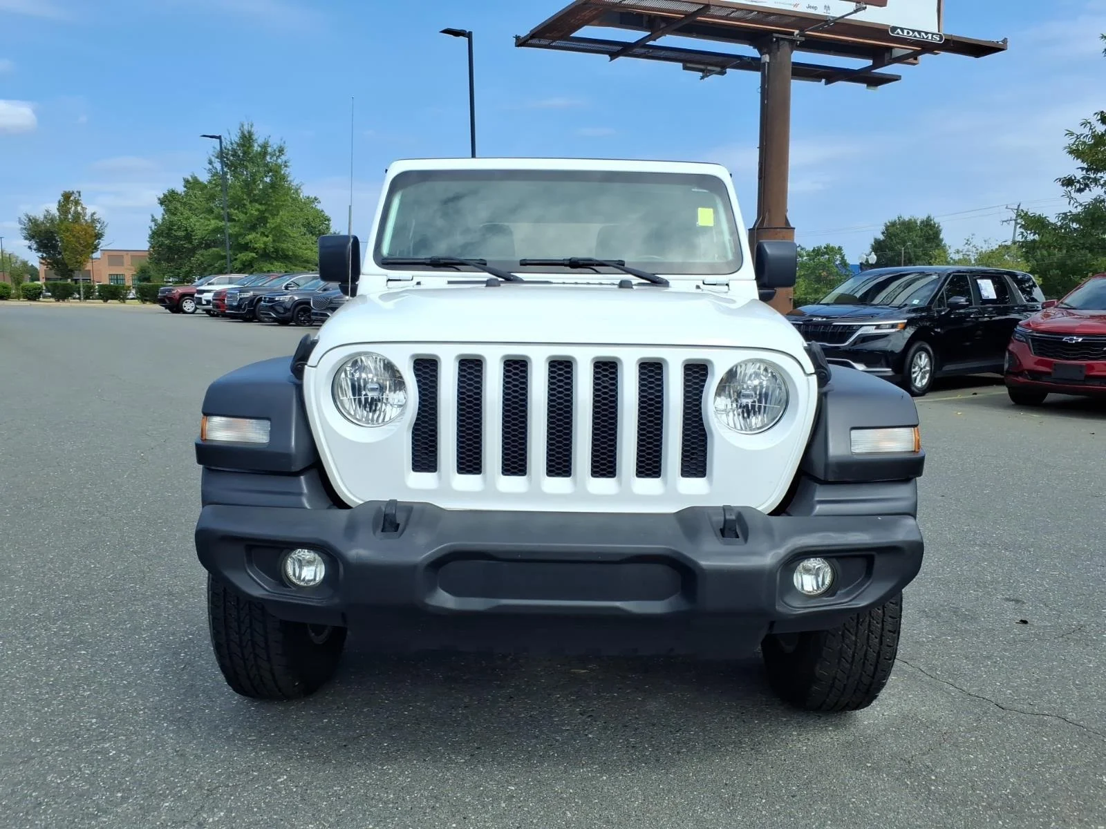 Used 2018 Bright White Clearcoat Jeep Sport S image 13