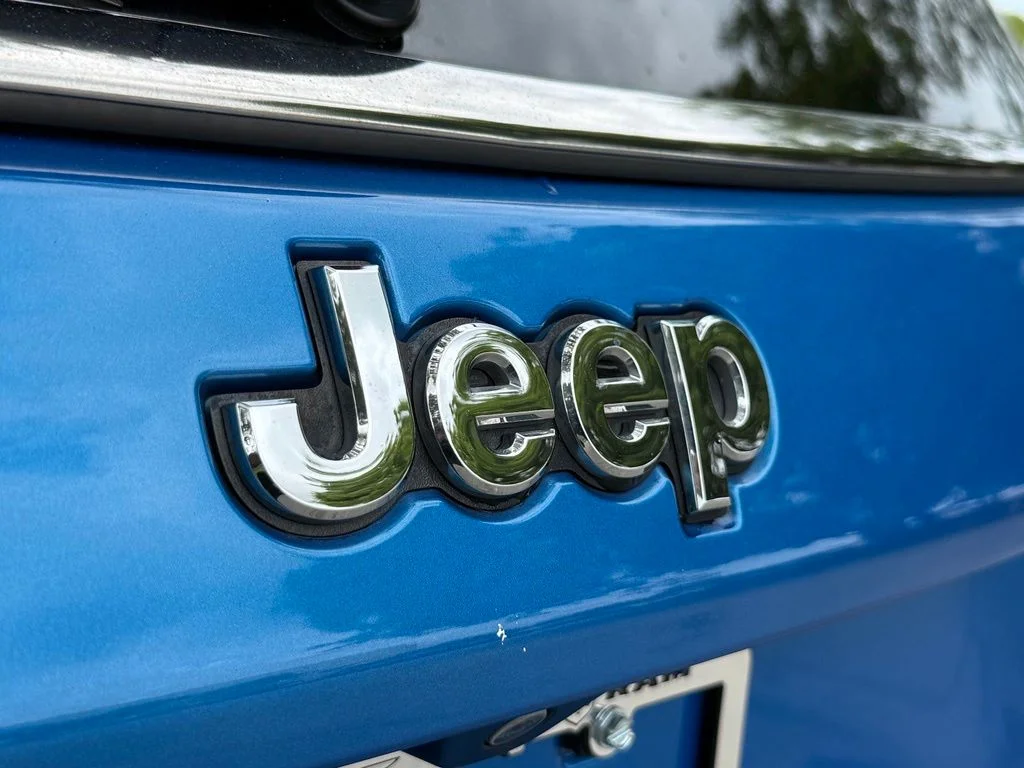 Certified Used 2019 Blue Jeep Latitude image 33