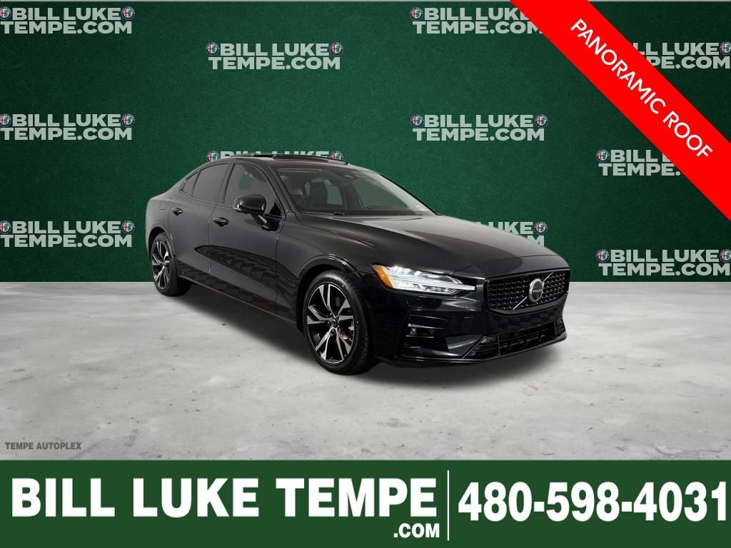 2025 Volvo S60 B5 Plus Dark's photo