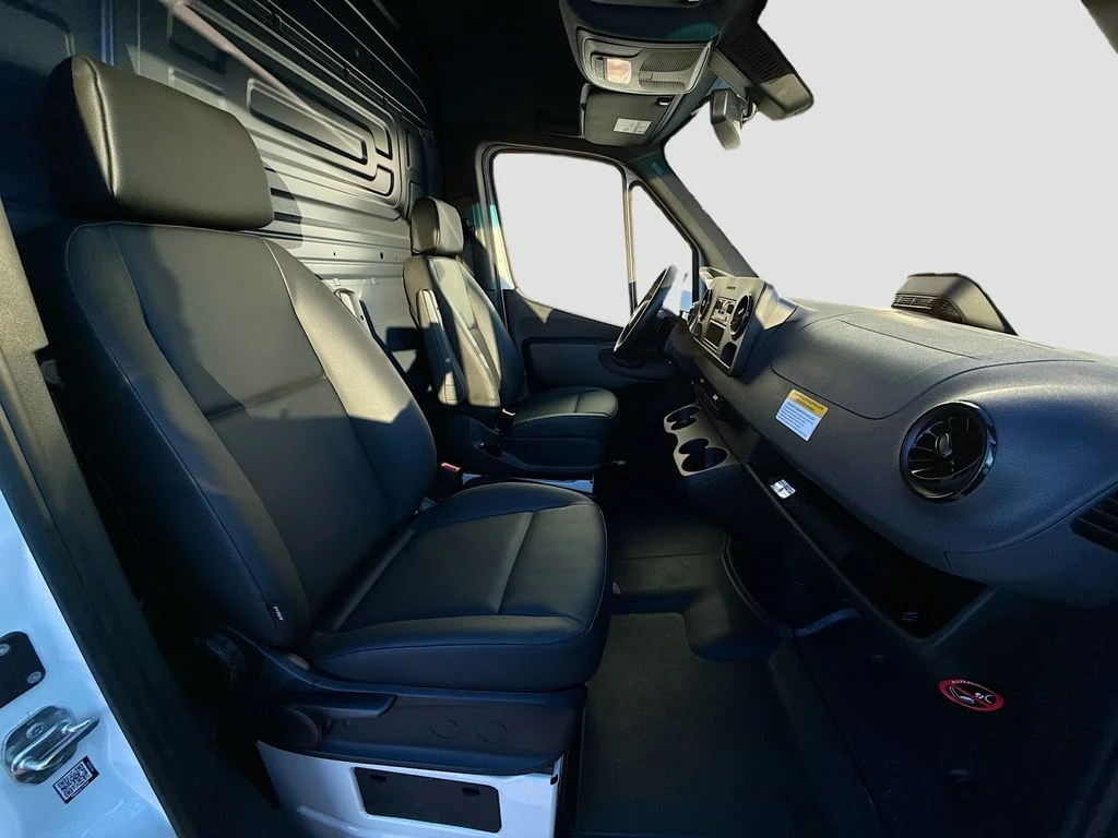 Used 2025 White Mercedes-Benz Cargo 144 WB image 25
