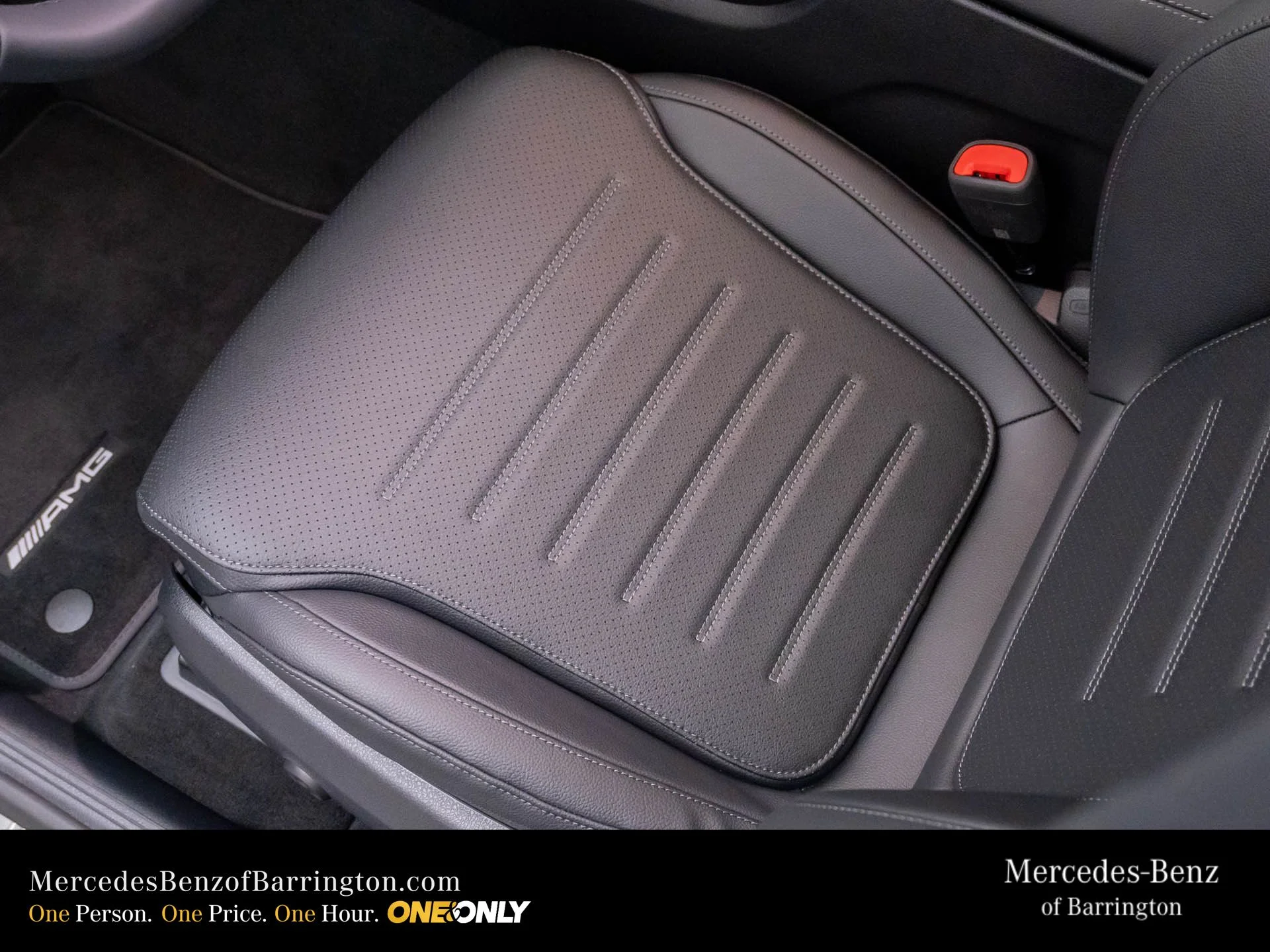 New 2026 Black Mercedes-Benz GLC 300 image 18