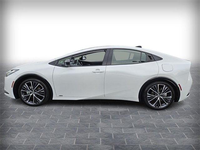 2024 Toyota Prius Limited photo 3