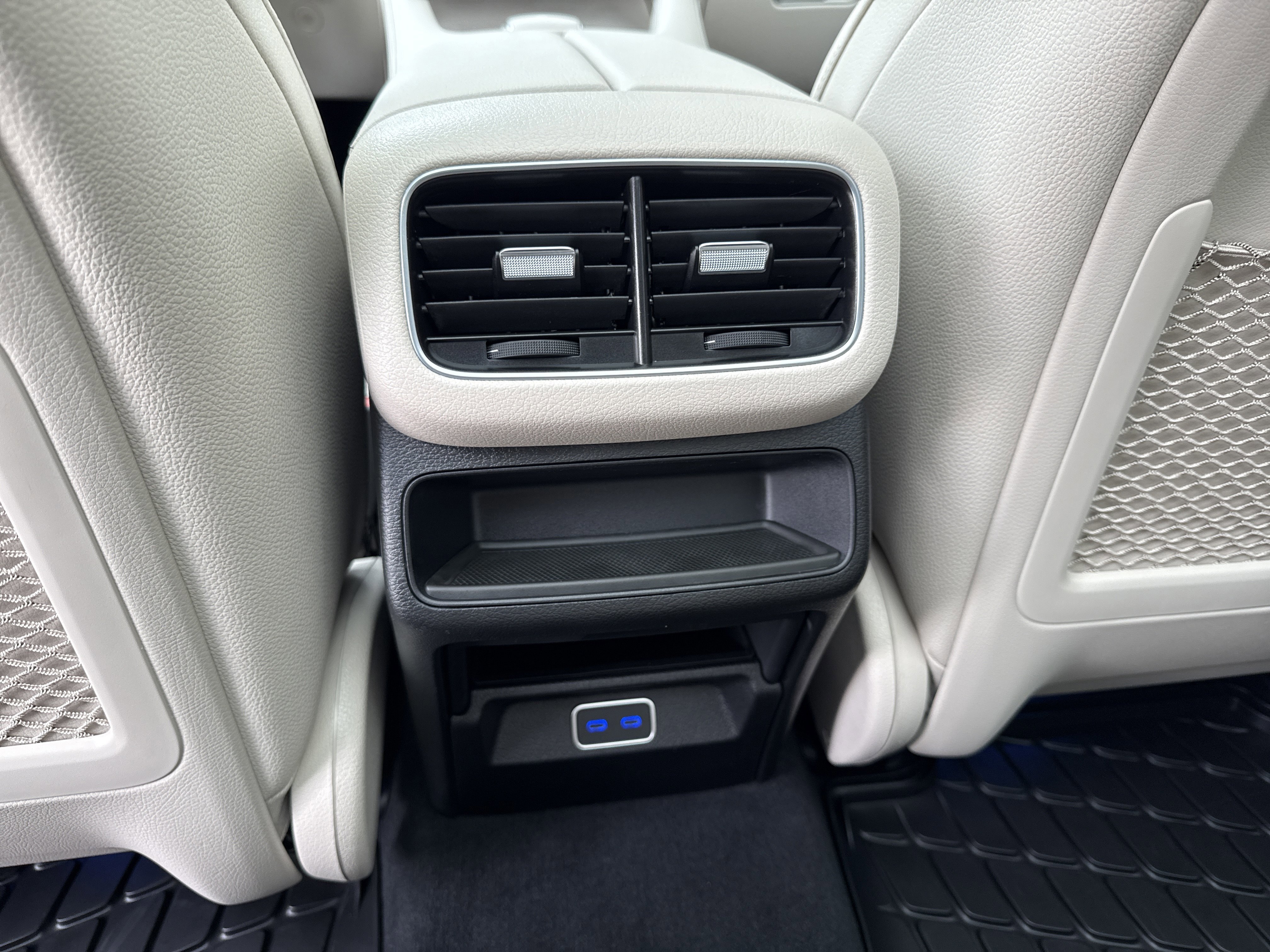 Certified Used 2026 Polar White Mercedes-Benz GLE 450 image 33