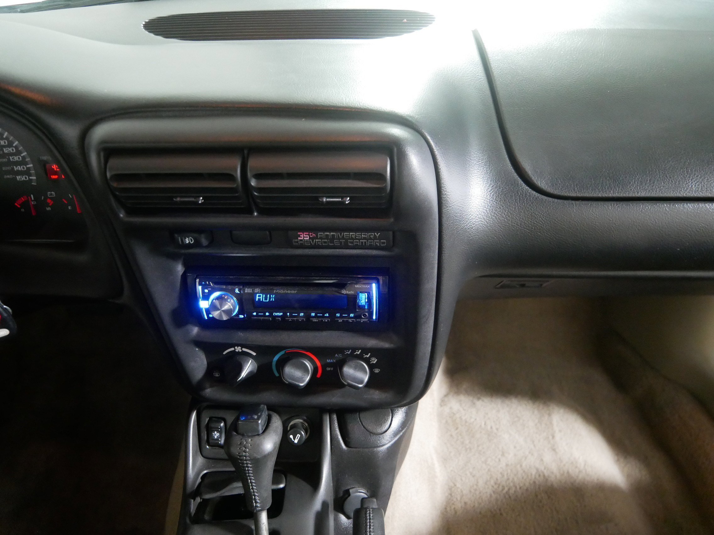 2002 Chevrolet Camaro Z28 - Photo 10