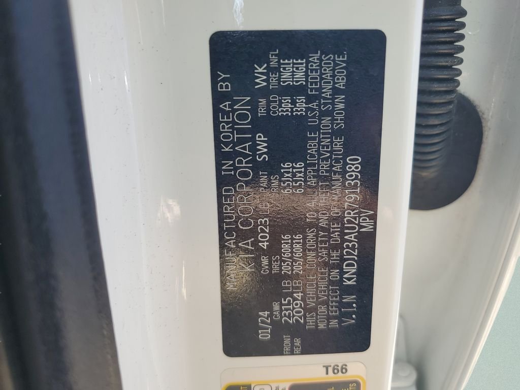 Used 2024 White Kia LX image 23