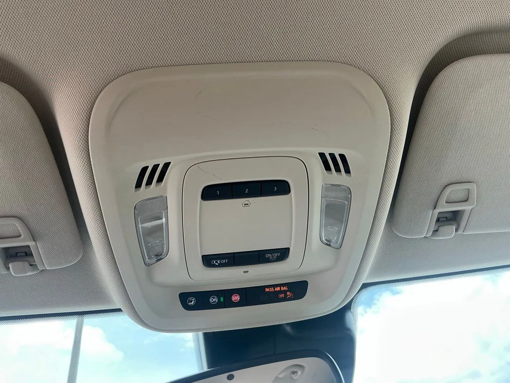 Used 2022 Gray Buick Essence image 53