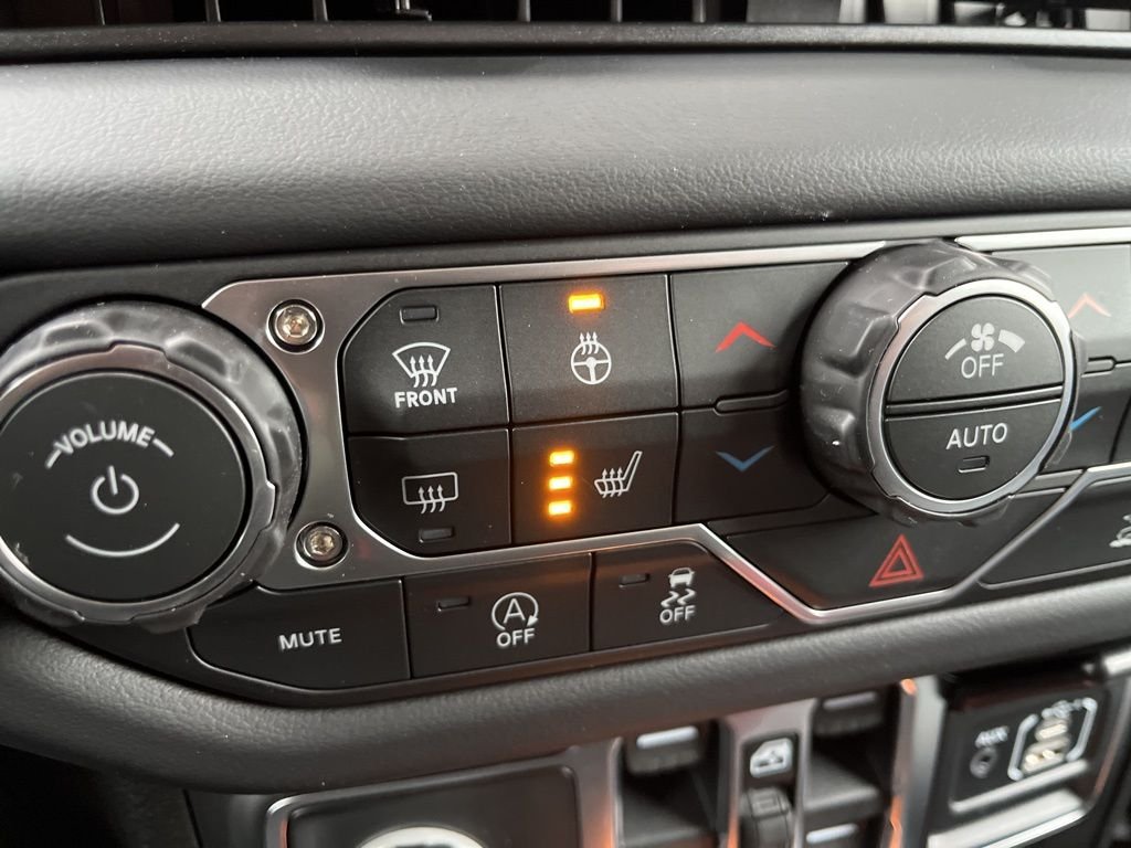 New 2026 Reign Exterior Paint Jeep Rubicon image 5