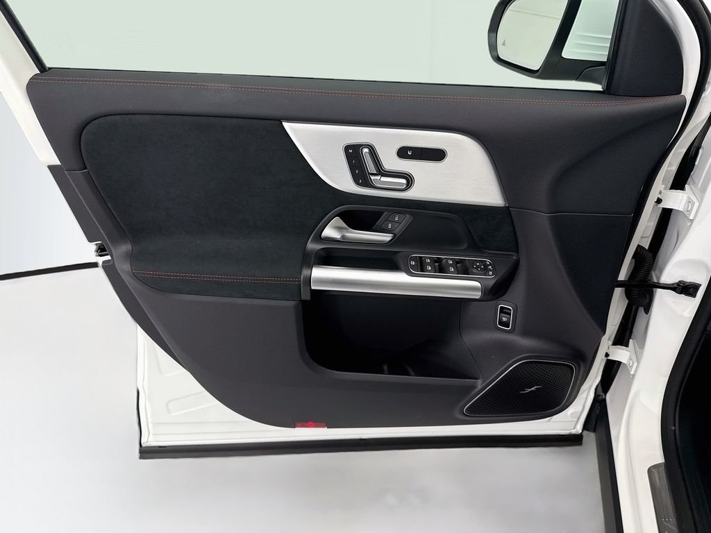 New 2026 Polar White Mercedes-Benz GLA 35 AMG® image 23