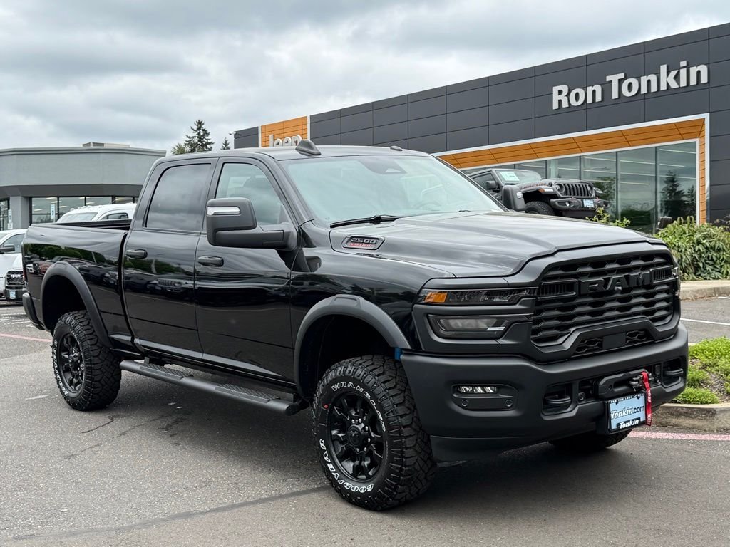 New 2026 Diamond Black Crystal Pearl-Coat Exterior Paint RAM Tradesman image 2