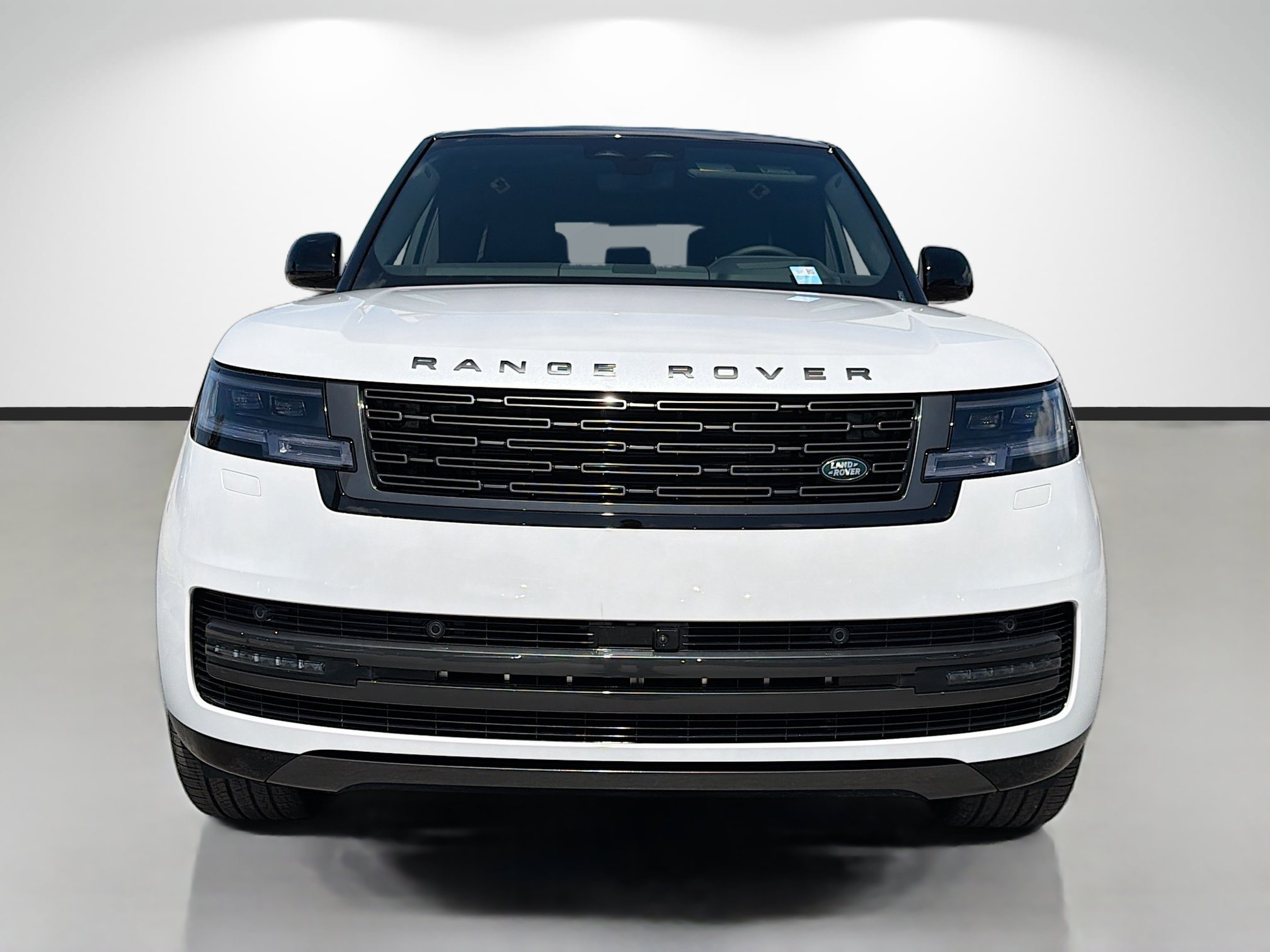 New 2026 Ostuni Pearl White LAND ROVER SE 7 Seats image 8
