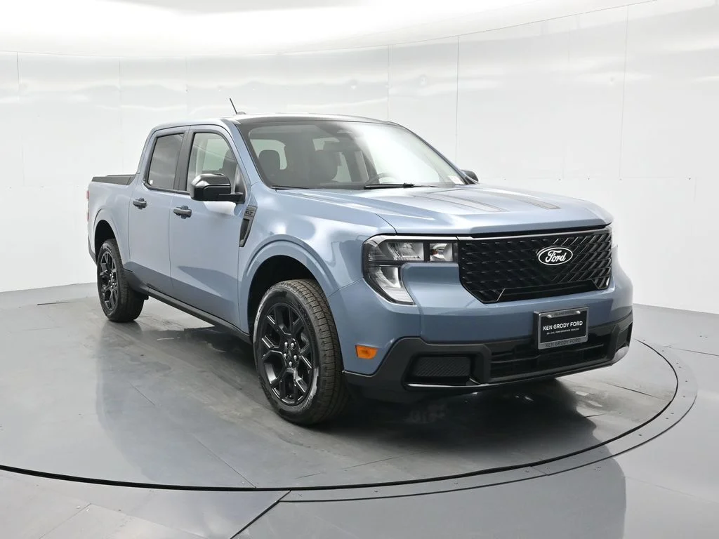 New 2025 Azure Gray Metallic Tri-Coat Ford XLT image 54