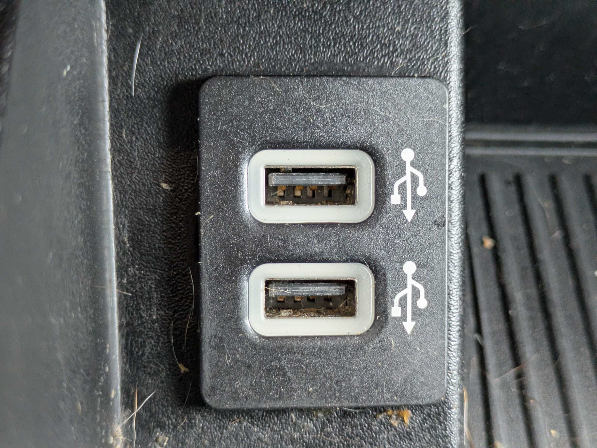 Used 2020 White Ford Lariat image 21