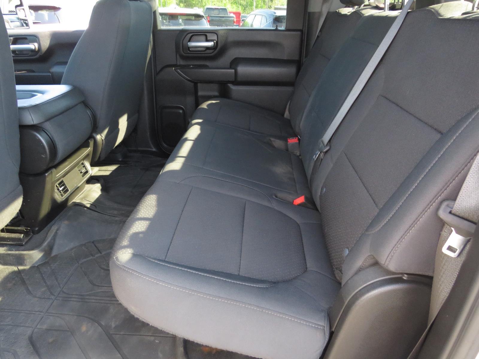 Used 2021 Silver Ice Metallic Chevrolet Custom image 24