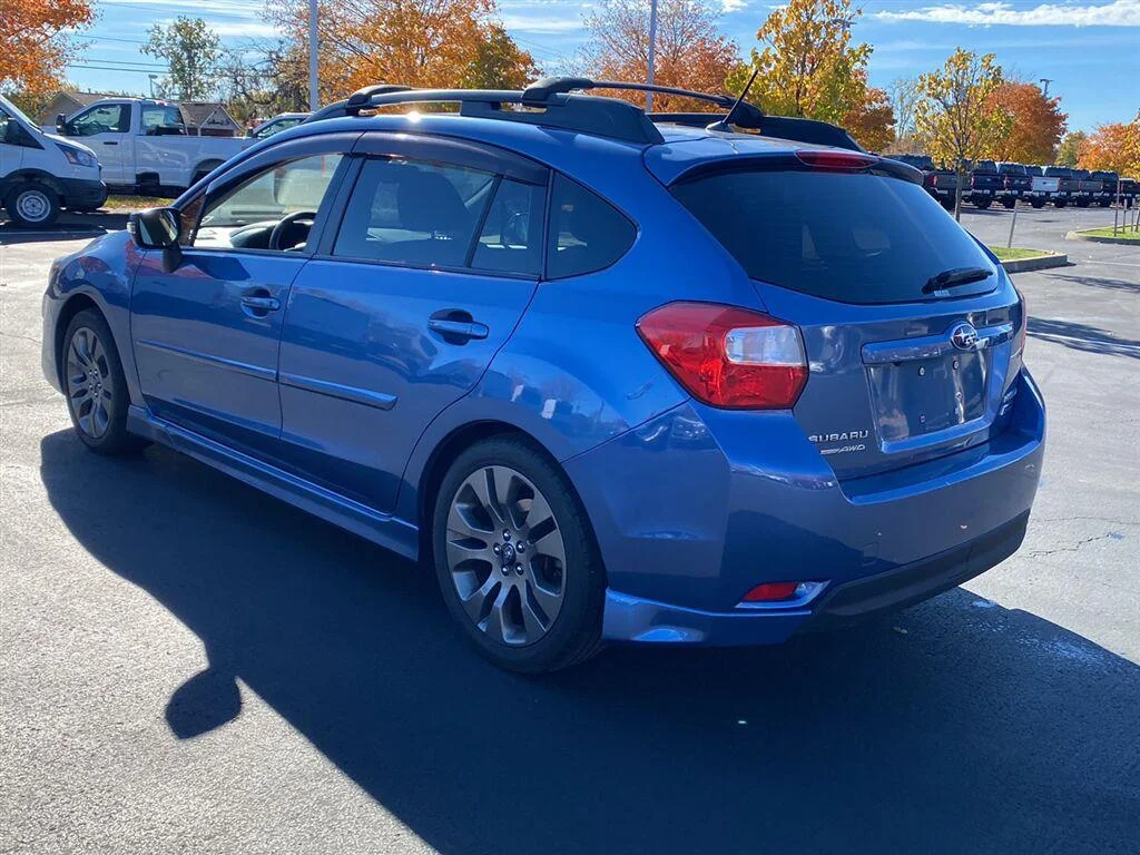 Used 2016 Quartz Blue Pearl Subaru 2.0i Sport Premium image 8