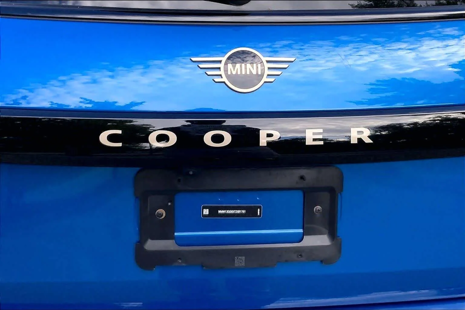 Certified Used 2026 Icy Sunshine Blue Metallic MINI Cooper image 29