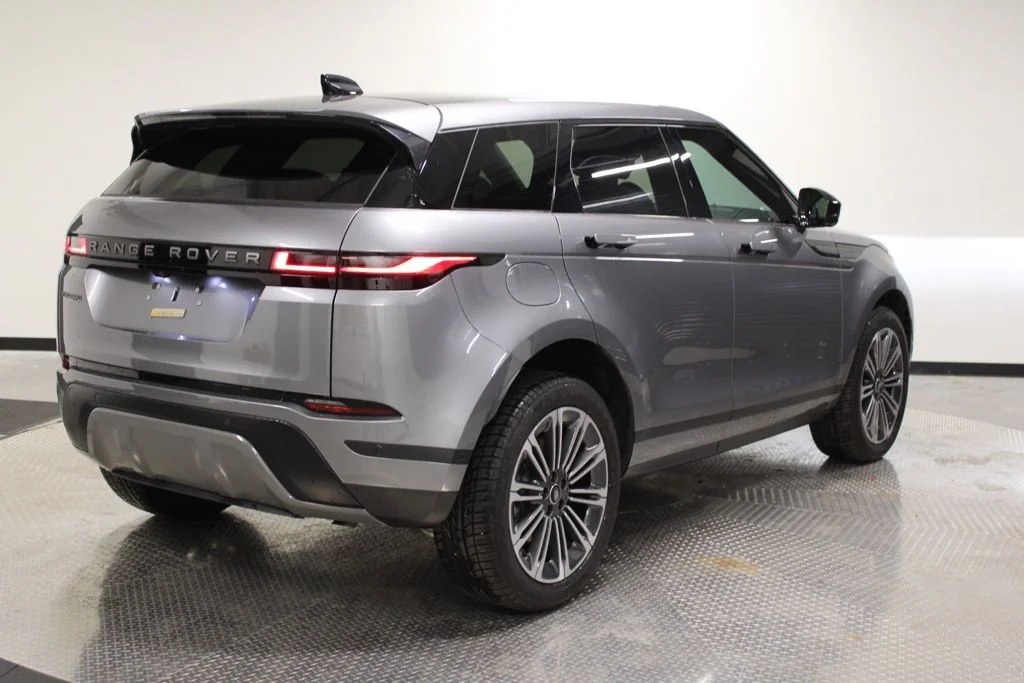 Used 2026 Gray Land Rover S image 23