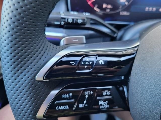 New 2026 Verde Silver Metallic Mercedes-Benz GLC 300 image 23