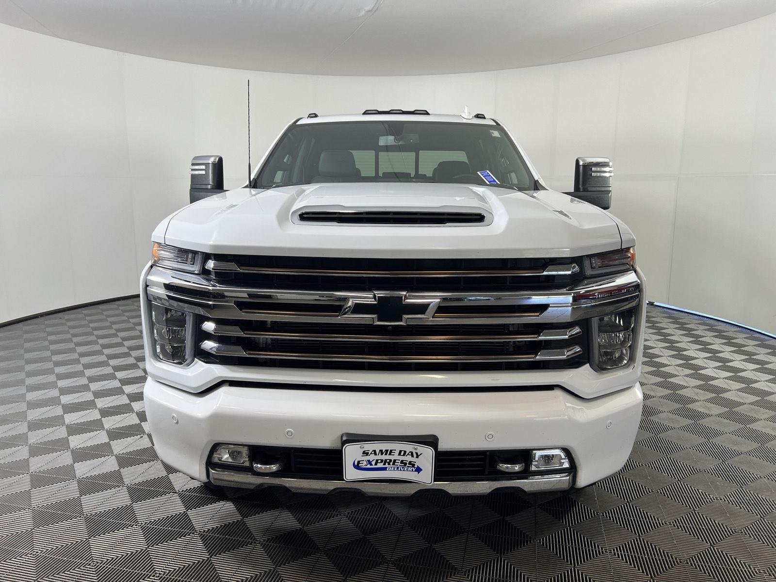 Used 2022 Summit White Chevrolet High Country image 28