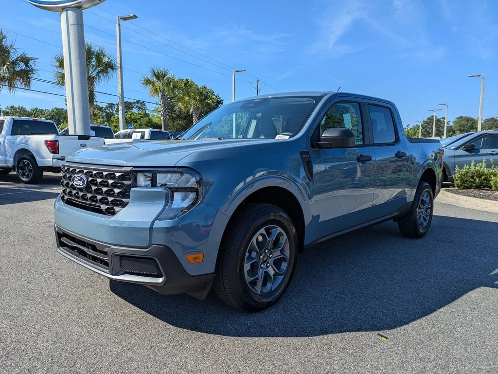 New 2026 Azure Gray Metallic Tri-Coat Ford XLT image 8