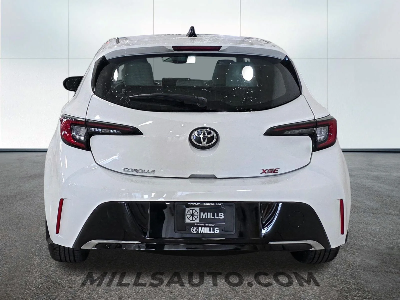 2026 Toyota Corolla Hatchback XSE - Photo 6