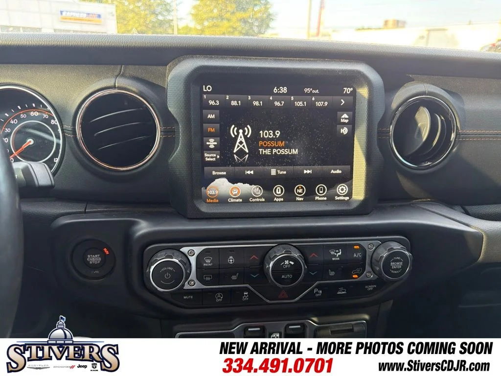 Used 2022 Blue Jeep Overland image 22
