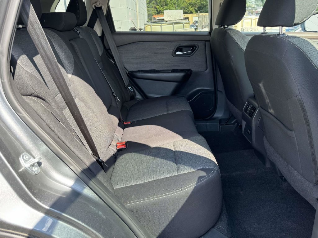 Used 2023 Gray Nissan SV image 15