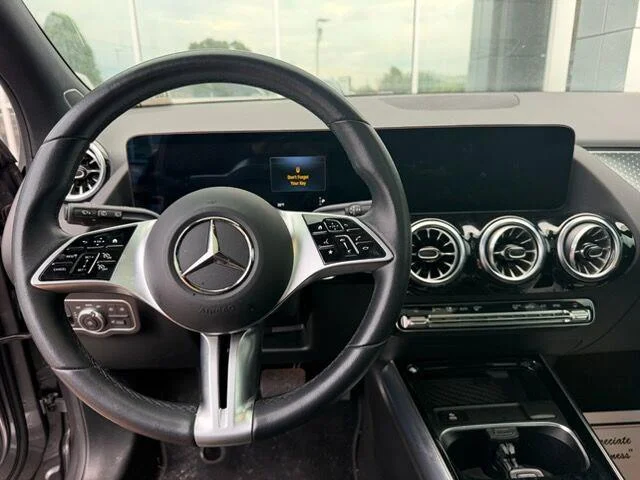 Used 2025 Gray Mercedes-Benz GLA 250 image 7